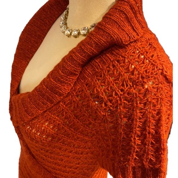 RAZZLE DAZZLE Sweater Sz Large Rust Colour Assymetrical Lines Large Buckle - Picture 3 of 11